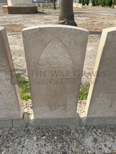 BAGHDAD (NORTH GATE) WAR CEMETERY - BARNES, F